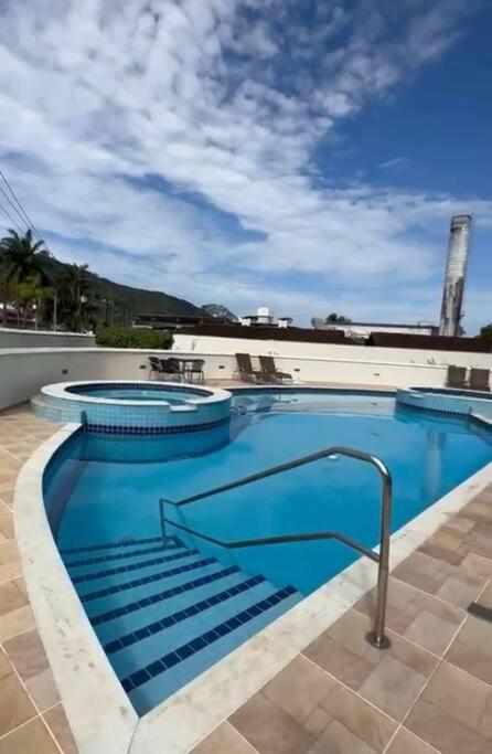 Apartamento Lindo Na Praia Da Enseada - Ubatuba Εξωτερικό φωτογραφία